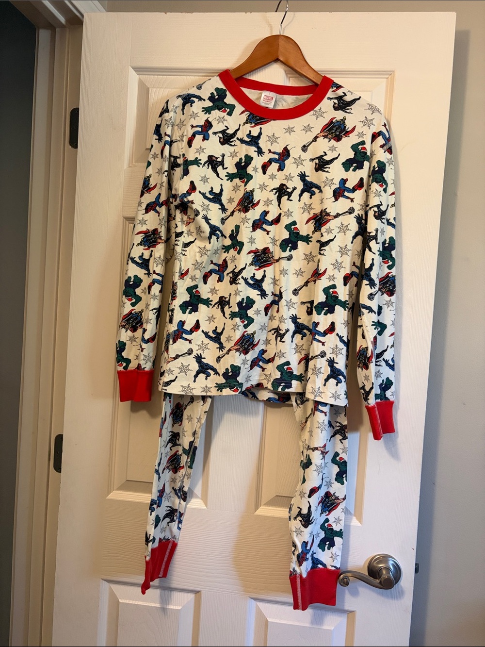 Hanna Andersson White Pajama with Red Trim Christmas Superhero Print